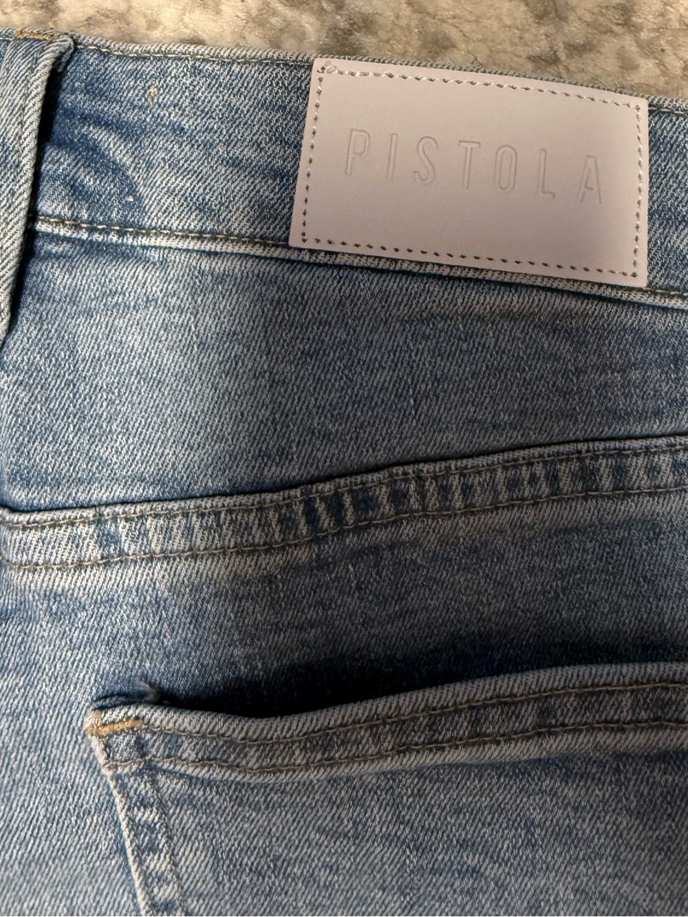 Pistola Light Wash Raw Hem Wide Leg Cropped Jeans – Size 27 - Picture 10 of 11